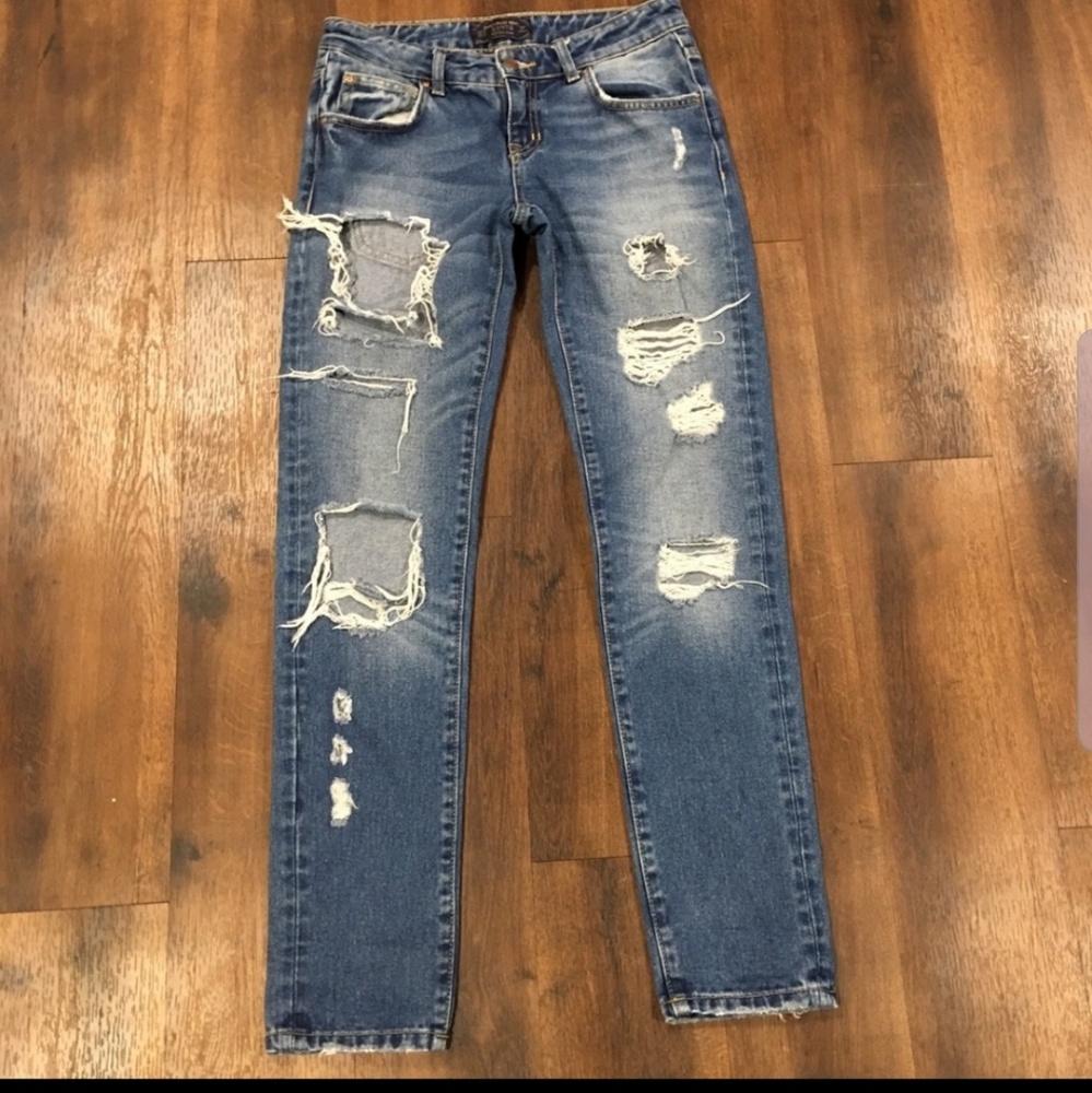 Zara Distressed Jeans